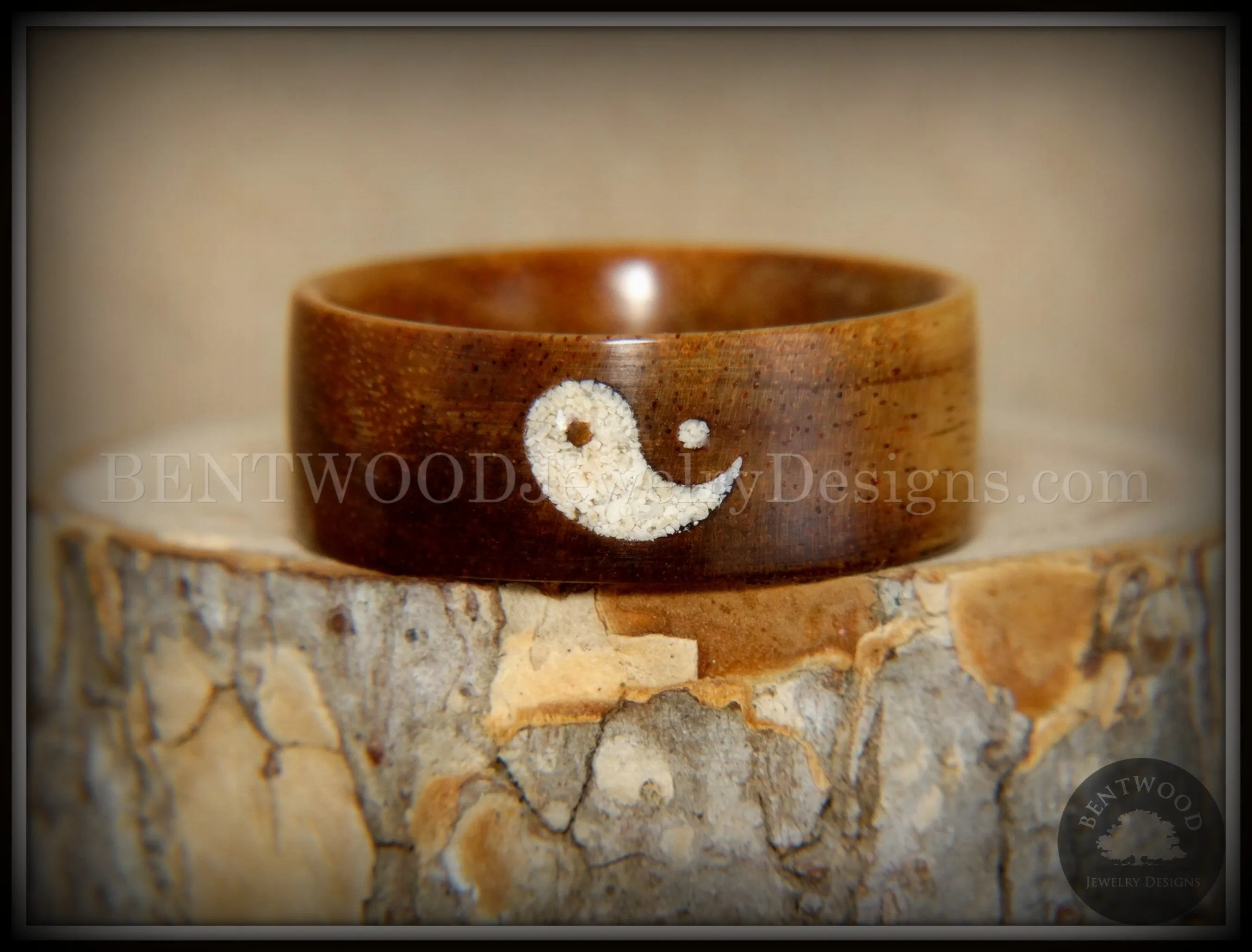 Bentwood Ring - "Yin Yang" Hawaiian Koa Wood Ring with Yin-Yang Symbol Beach Sand Inlay
