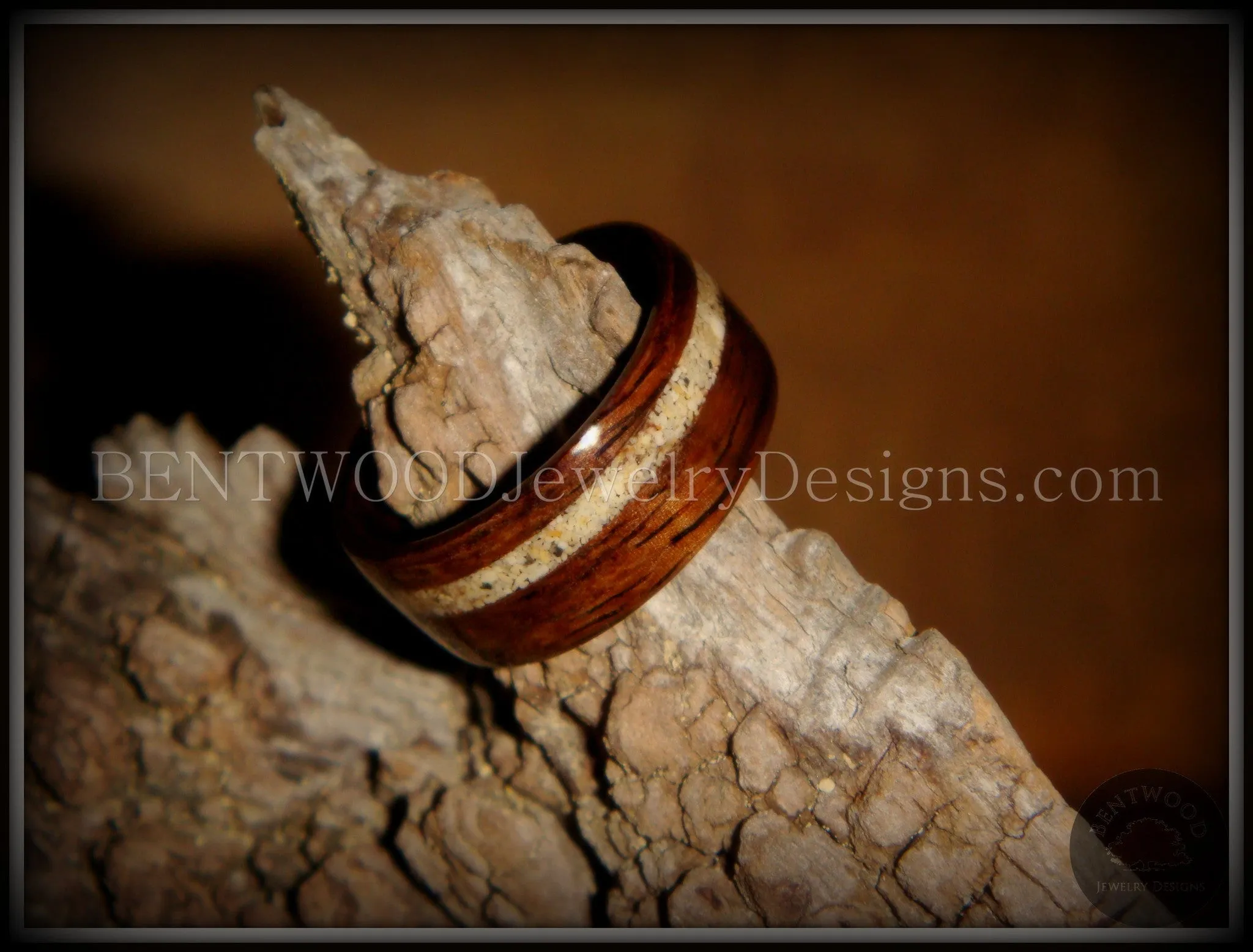 Bentwood Ring - Rosewood with Hawaiian Beach Sand Inlay