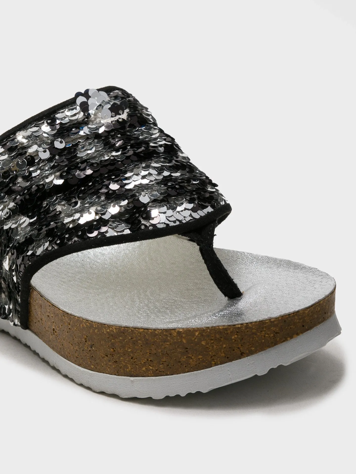 Multicolor Appliqués Flip-Flops